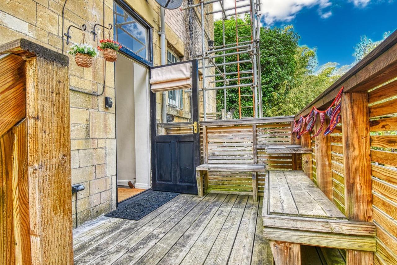 2 Bedroom Apartment In Bath City Centre With Garden & Free Parking Dış mekan fotoğraf