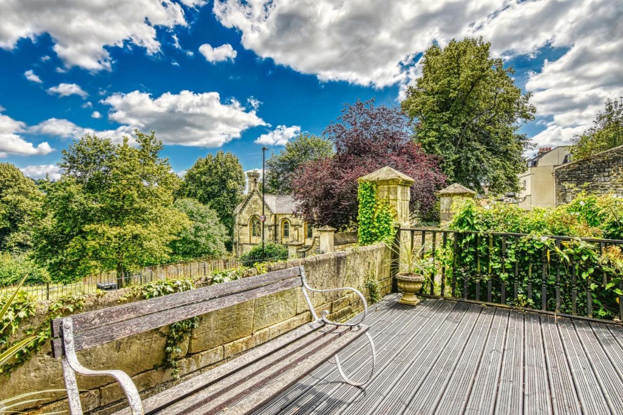 2 Bedroom Apartment In Bath City Centre With Garden & Free Parking Dış mekan fotoğraf