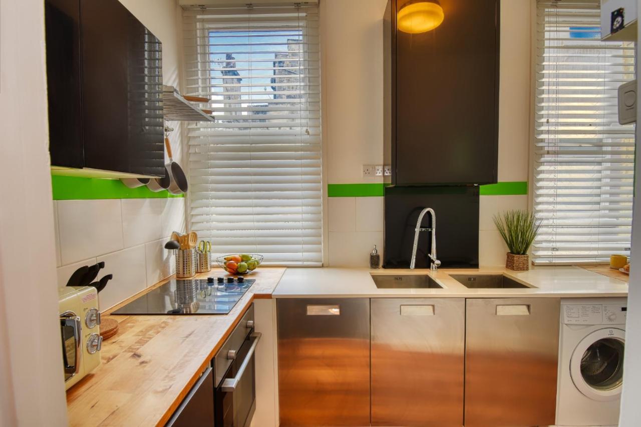 2 Bedroom Apartment In Bath City Centre With Garden & Free Parking Dış mekan fotoğraf